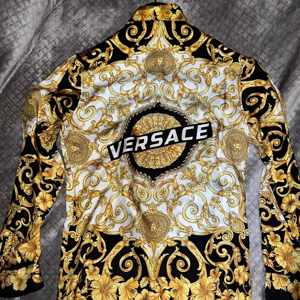 Versace Gold Hibiscus Silk Mens Shirt, from the Gianni Versace 2019 coll…